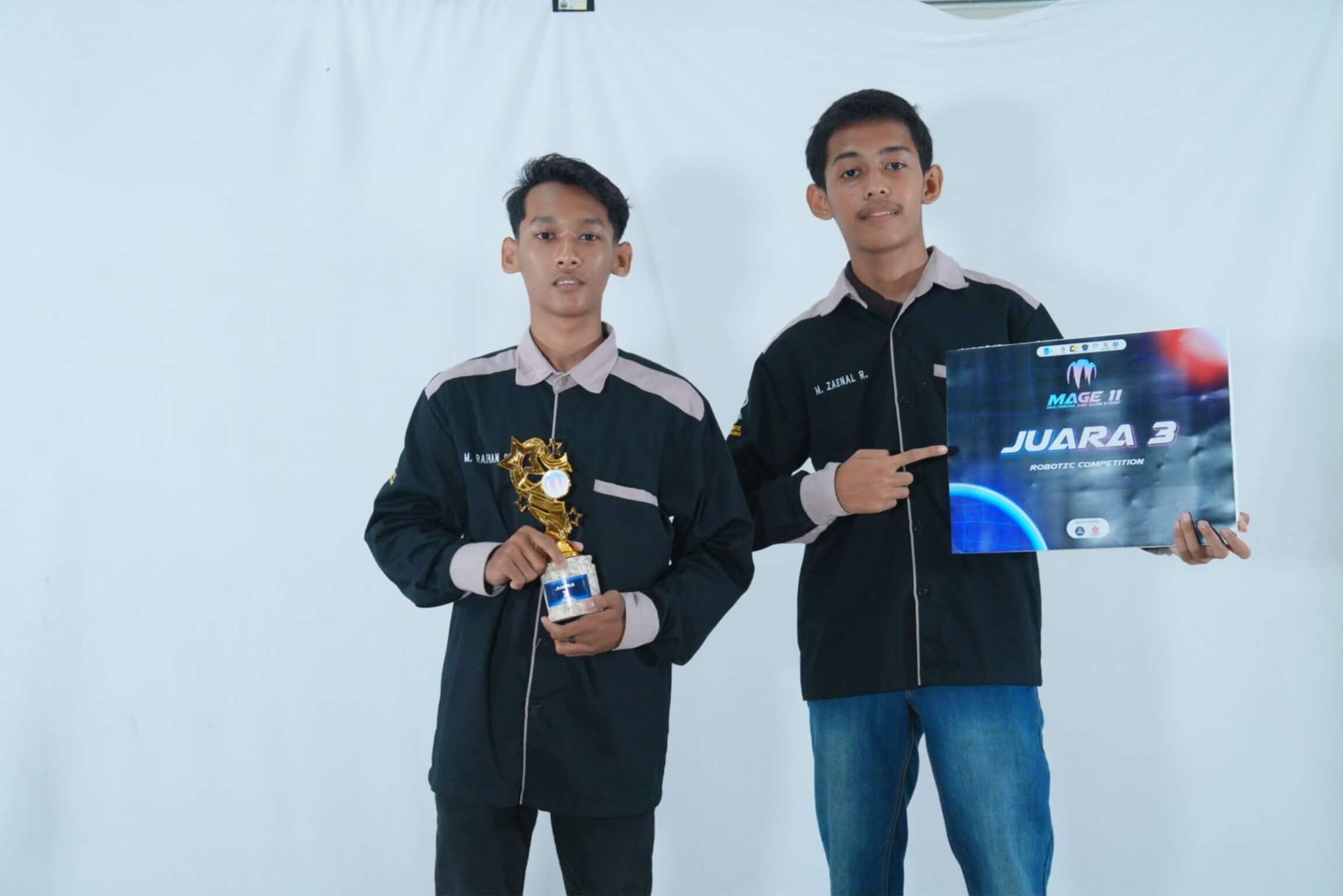 Juara 3 Line Follower Mage 11 ITS